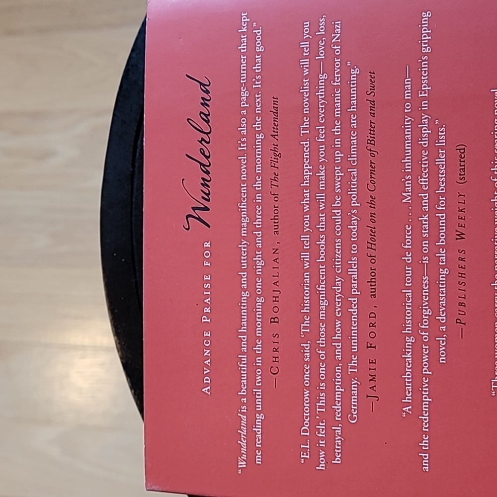 Wunderland - Picture 3 of 4